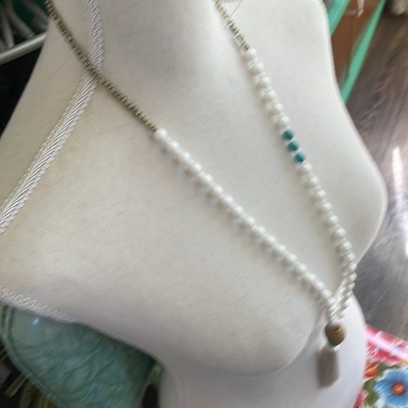 Turquoise and white wooden bead tassel statement necklace - Picture 3 of 5
